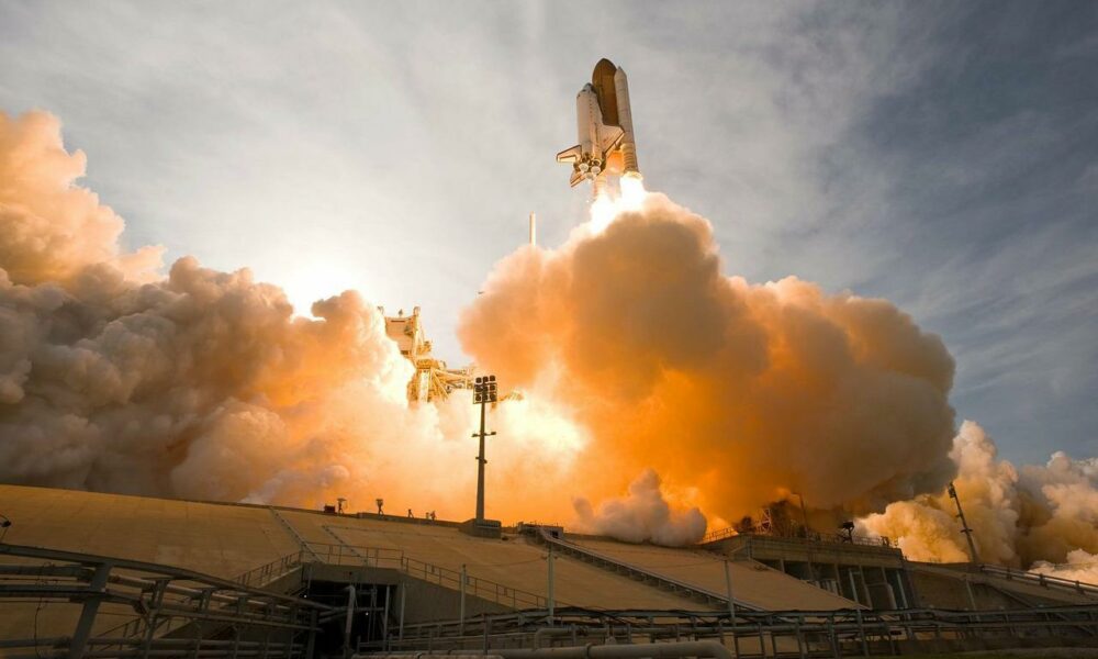 Space shuttle g8d81dfd2a 1280 1000x600.jpg