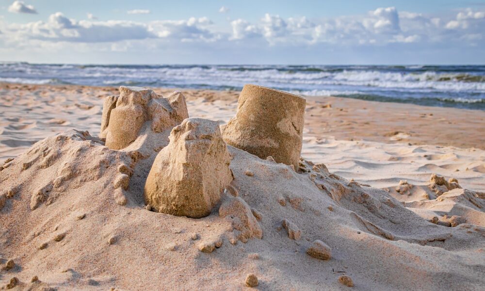 Pp 1 sand cover 1000x600.jpg