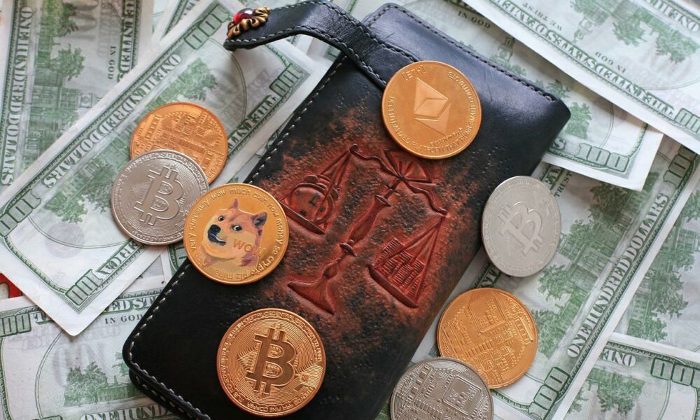 Crypto regulation g21994f2d3 1280 1000x600.jpg