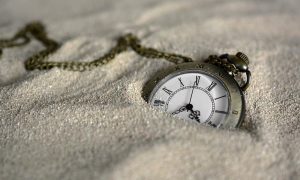 Pocket watch gd7f37eb07 1280 1000x600.jpg