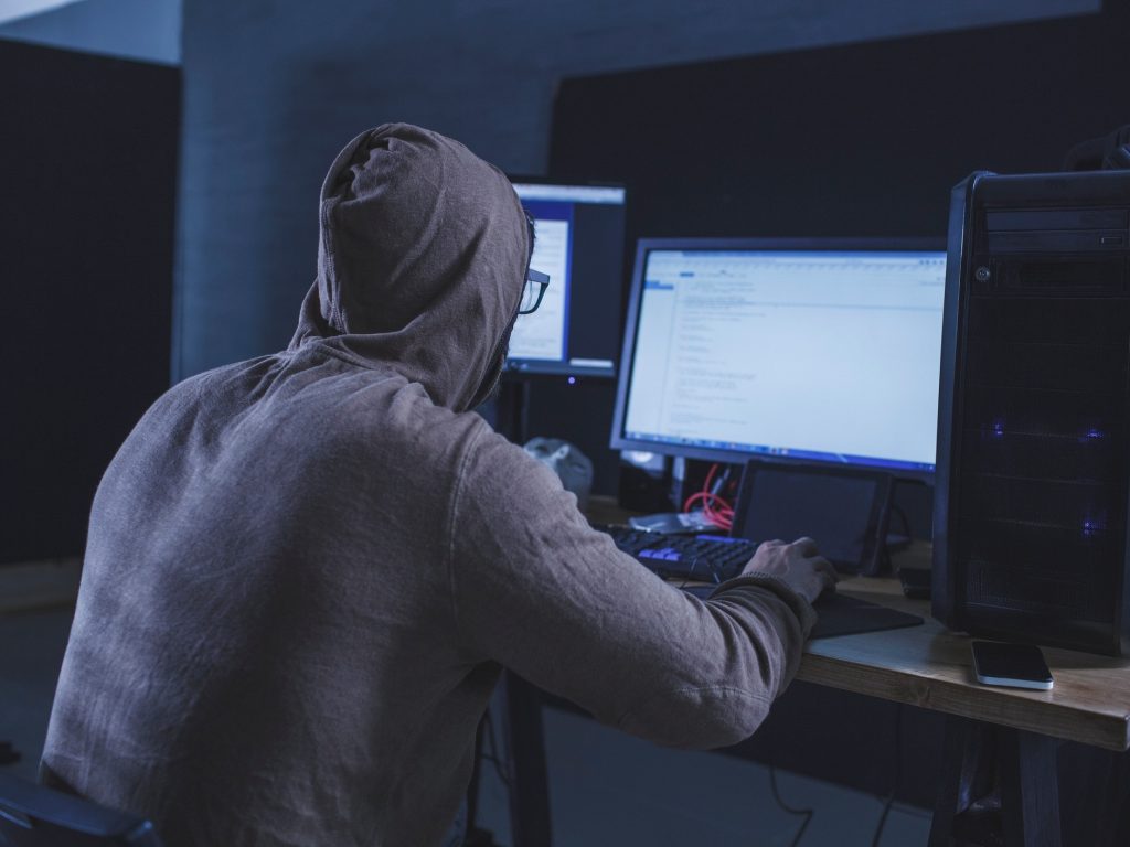 Ethereum pow sofre seu primeiro hack de contrato inteligente