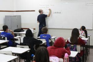 Escola pandemia covid 19 1.jpg
