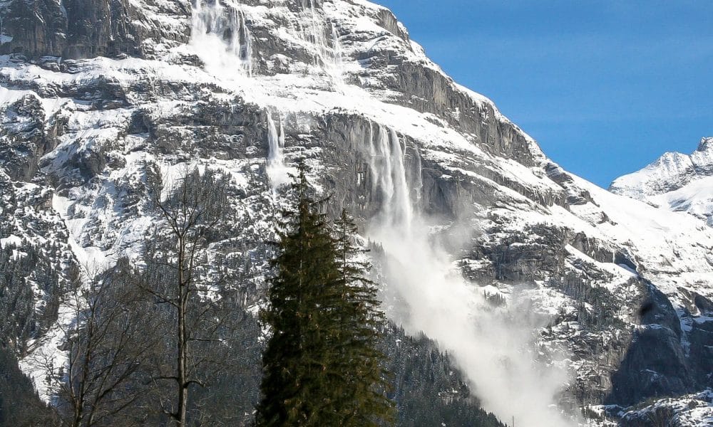 Mountains 7105743 1280 1000x600.jpg