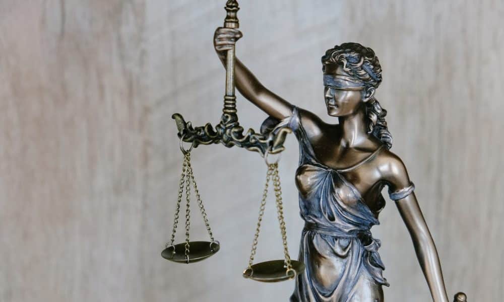 Tingey injury law firm dzpc4uy8zty unsplash 1 1000x600.jpg