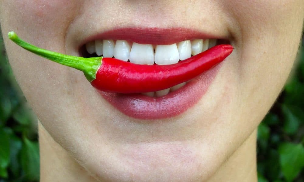 Chilli 1437775 1280 1 1000x600.jpg