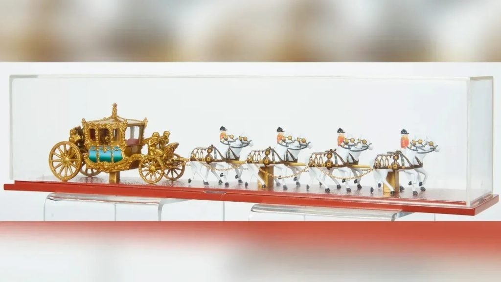 230425112741 02 mattel coronation coach.webp.jpeg