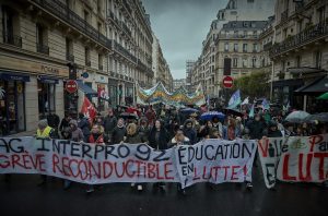 Protestos franca.jpg