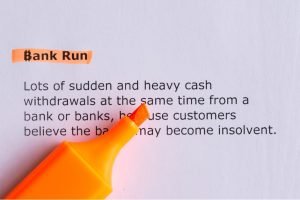 Bank run.jpg s1024x1024wisk20cbh3rvc4 wnm9kgrzi vgt23gnwycdsu0cnps2qxm3a8.jpg