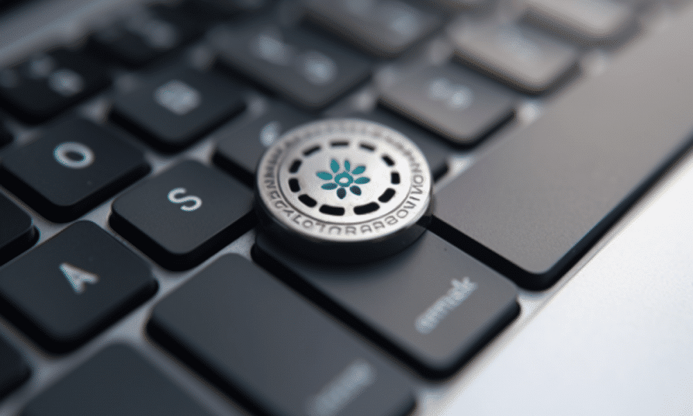 AMBCrypto_A_coin_with_the_cardano_logo_on_a_computer_keyboard._9d8ddaa8-93b8-4f42-8810-6d01010d1880_1200x900-1000x600.png