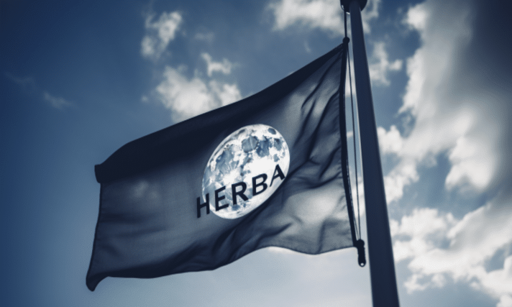 Ambcrypto An Image Of A Flag With The Word Hedera. The Image Is 6238c1c8 C1d9 4190 8eb6 Dbd5ac75f792 1200x900 1000x600.png