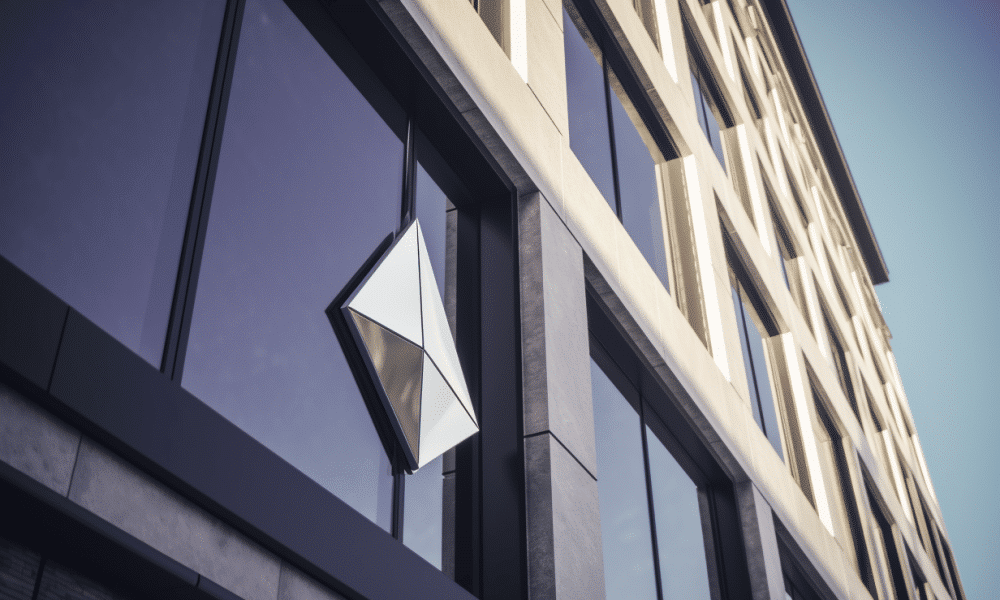 Ambcrypto ethereum logo on a building 79f84696 66f3 4e01 aaf5 ece7a1fd4b1c 1000x600.png