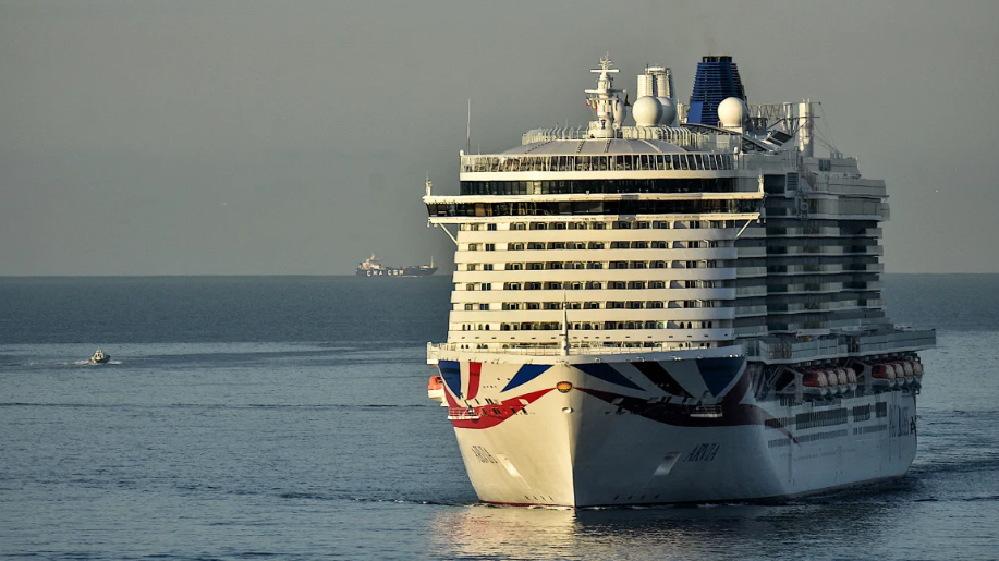 Navio Arvia Da Po Cruises Foto De Arquivo .png