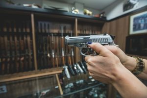 STF anula legislações sobre posse de armas em Rondônia e Distrito Federal