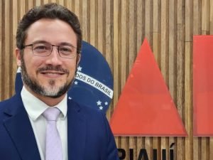 Aurélio Lobão consolida pré-candidatura a presidente da OAB-PI com apoio de Celso Barros