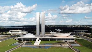 Emenda constitucional que regula eleição em tribunais de Justiça será promulgada