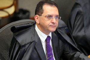 STJ aplica entendimento do STF e desclassifica acusação de tráfico de drogas para uso pessoal