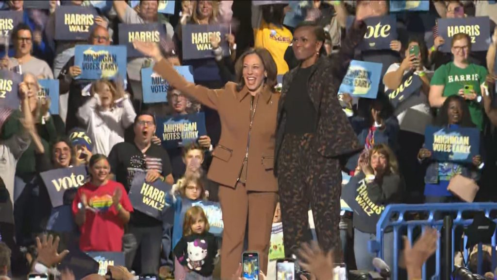 Edc Cpt 261024 Il Kamala Michelle Frame 237.jpeg