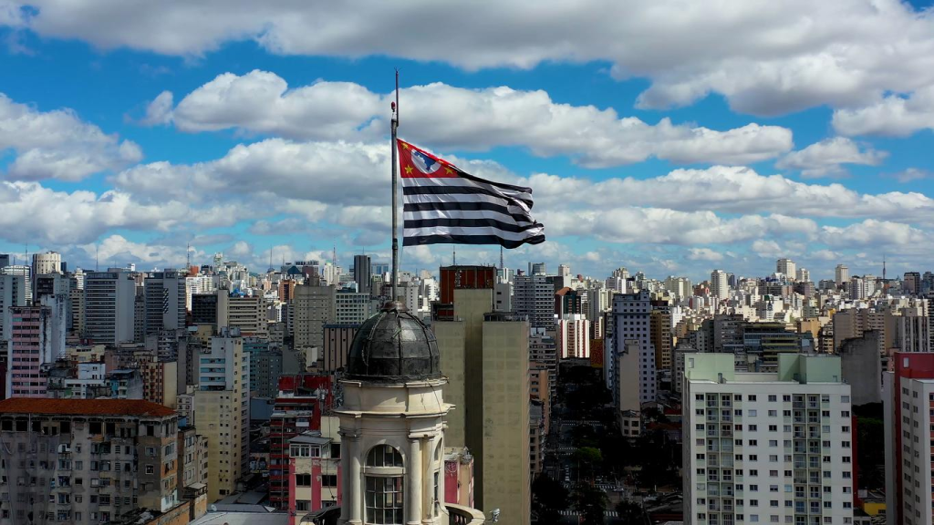 França é o país europeu com mais turistas visitando o Brasil