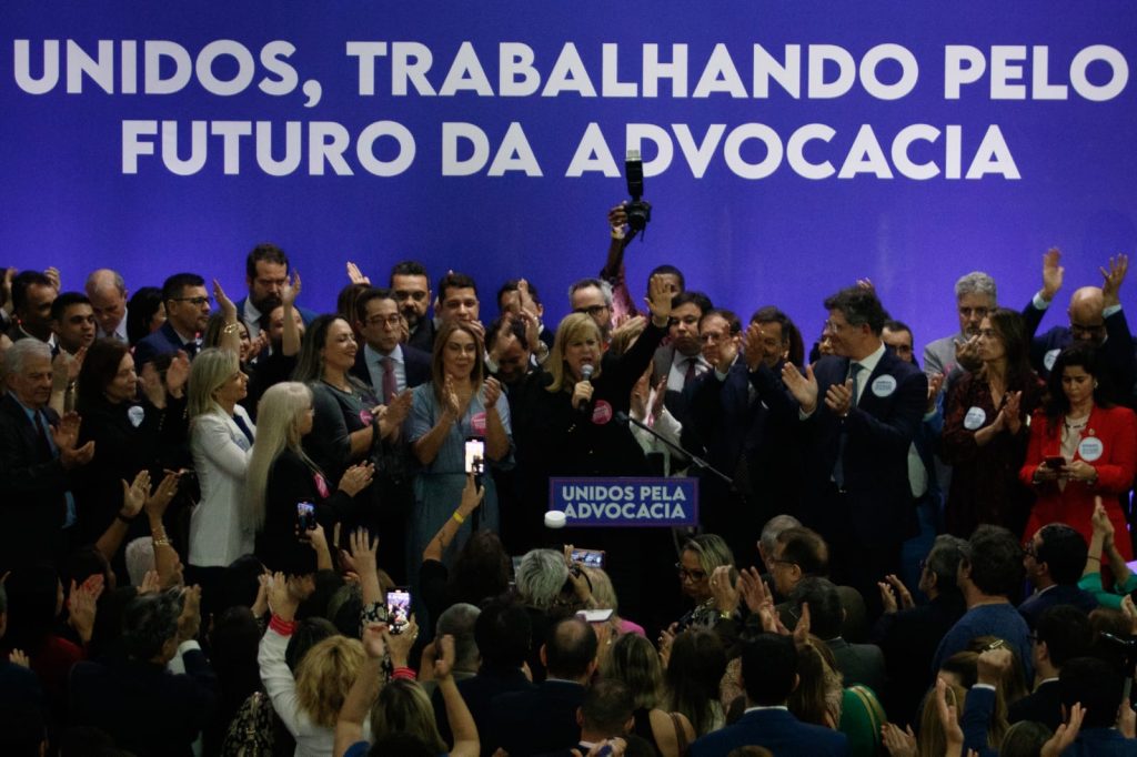UNIDOS PELA ADVOCACIA: Advogados dão exemplo de união e consolidam apoio a Ana Tereza Basílio para presidir a OAB-RJ