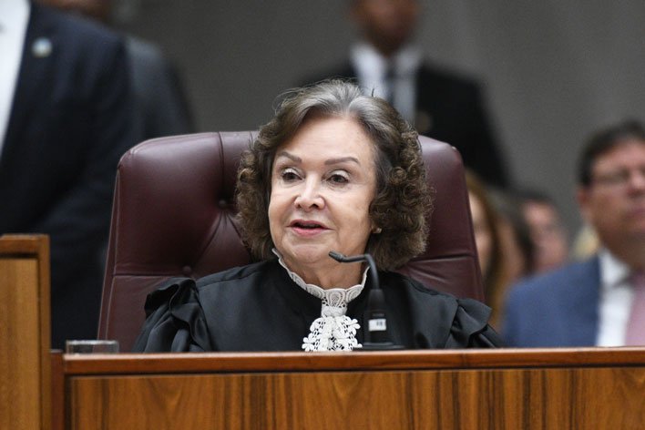 STJ discute sub-rogação da seguradora em prerrogativas processuais do consumidor