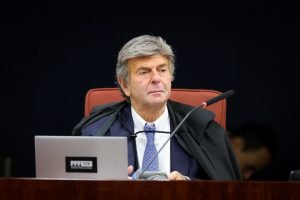 Fux ordena medidas contra apostas online com benefícios sociais e acelera proibição de publicidade para crianças