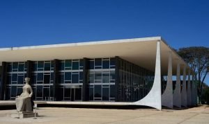 STF retoma julgamento que pode ampliar modelos de contratação no serviço público
