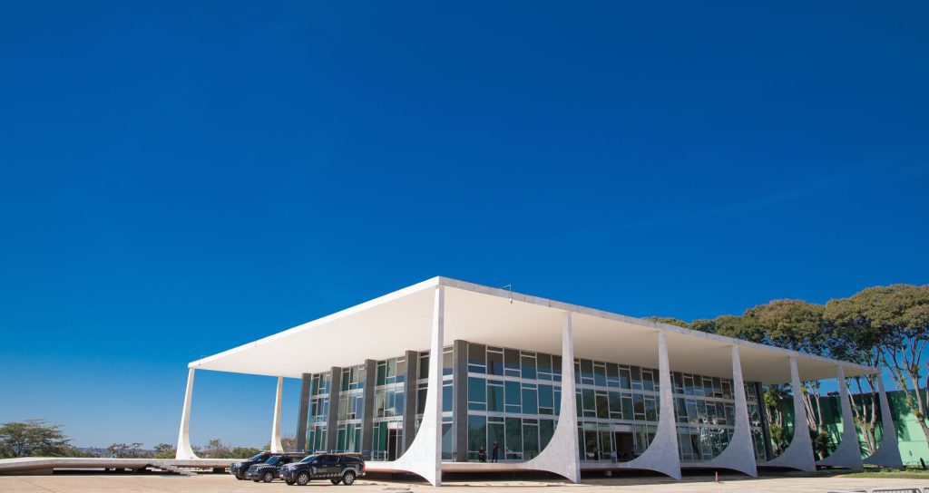 STF valida norma sobre pagamento inicial de aposentadoria de servidores a partir do mês seguinte