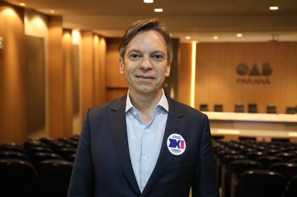 Luiz Fernando Pereira mantém hegemonia da XI de Agosto e é eleito presidente da OAB-PR