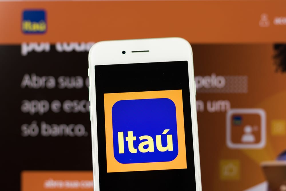 Itaú é condenado por cobrança indevida e assédio telefônico a cliente