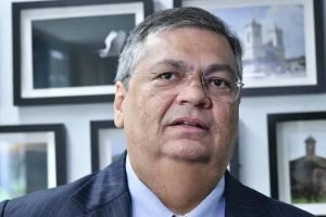 Ministros do STF saem em defesa de Dino em meio a crise das emendas no Congresso