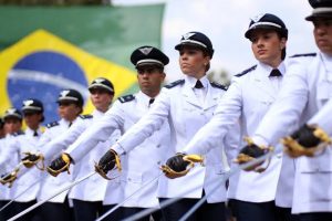 STM mantém condenação de mulher por uso de diploma falso para ingresso na FAB
