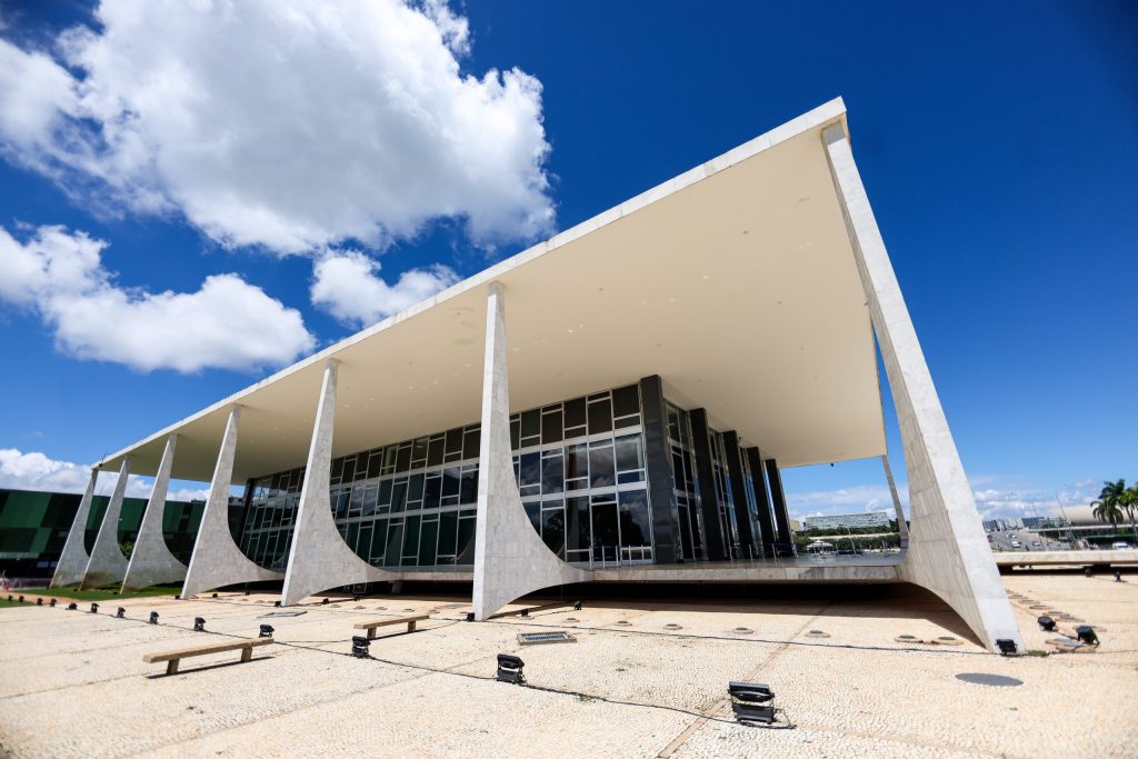 STF vai decidir se federação sindical pode propor ação coletiva na falta de sindicato local