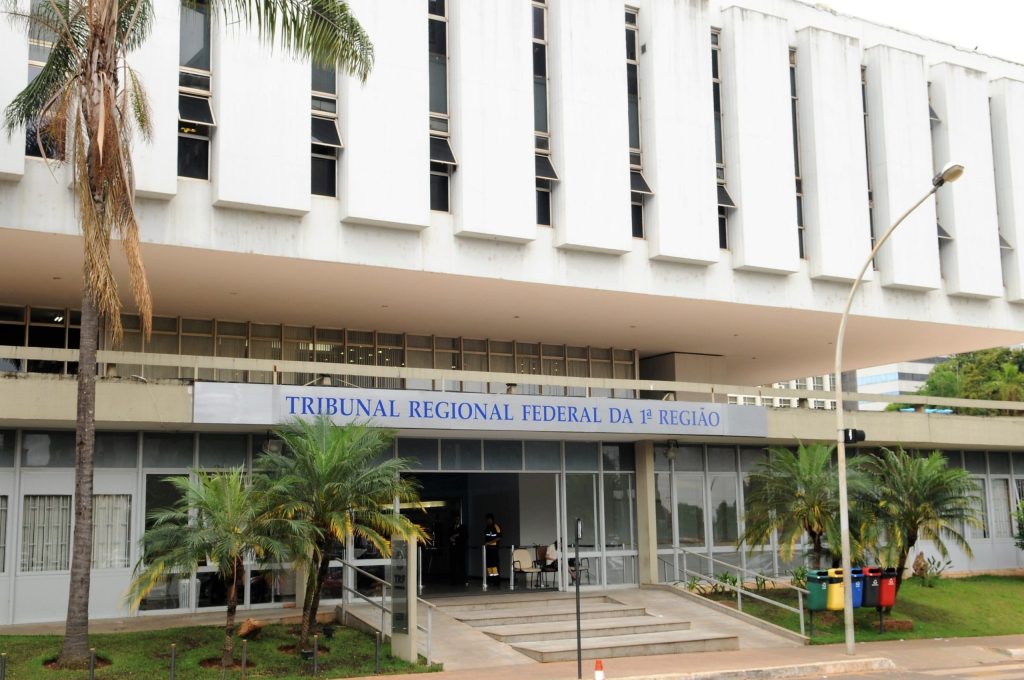 Empresas com nomes semelhantes podem ser registradas na mesma localidade desde que atuem em ramos distintos, decide TRF-1