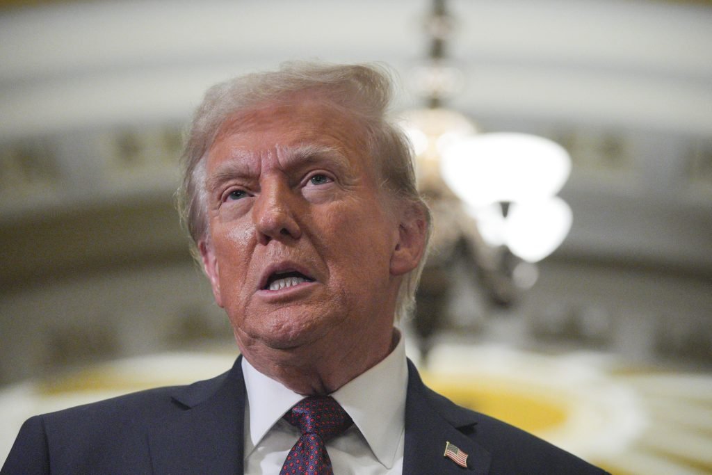 2025 01 10t235106z 1 Lynxmpel090wn Rtroptp 4 Eua Trump Familia.jpg