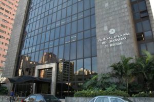 Atraso de salário não gera dano moral automaticamente, decide TRT-2