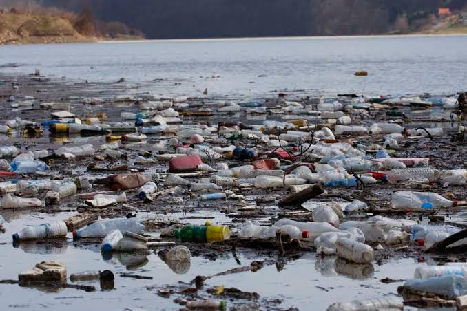 Usina tem multa mantida por lançamento de resíduos em rio e contaminação de água
