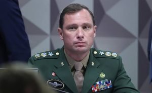 Defesa de Mauro Cid pede ao STF para investigar e punir quem vazou trechos de delação