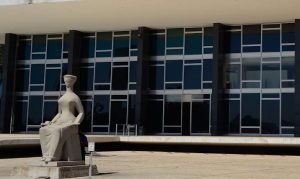 STF avalia ampliar sessões para julgar trama golpista envolvendo Bolsonaro