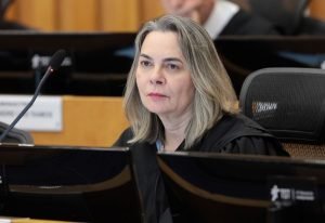 TST condena empresa por demitir todas as mulheres e substituí-las por homens