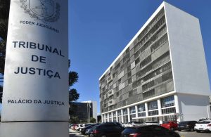 Empresário será indenizado após acidente em buraco na BR-376, decide Justiça do Paraná