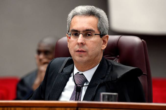 STJ decide que remuneração de gestantes afastadas na pandemia não é salário-maternidade