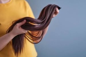 Mulher é condenada por transportar 141 quilos de cabelo humano sem documentação