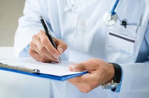 Justificativa por atestado médico só pode ser exigida após retorno ao trabalho