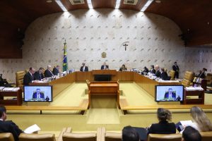 ISS não incide em etapa intermediária do ciclo de produção, decide STF 