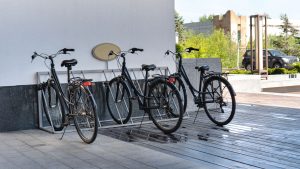 Justiça condena Estado do Ceará a indenizar mulher que teve bicicleta furtada em estádio