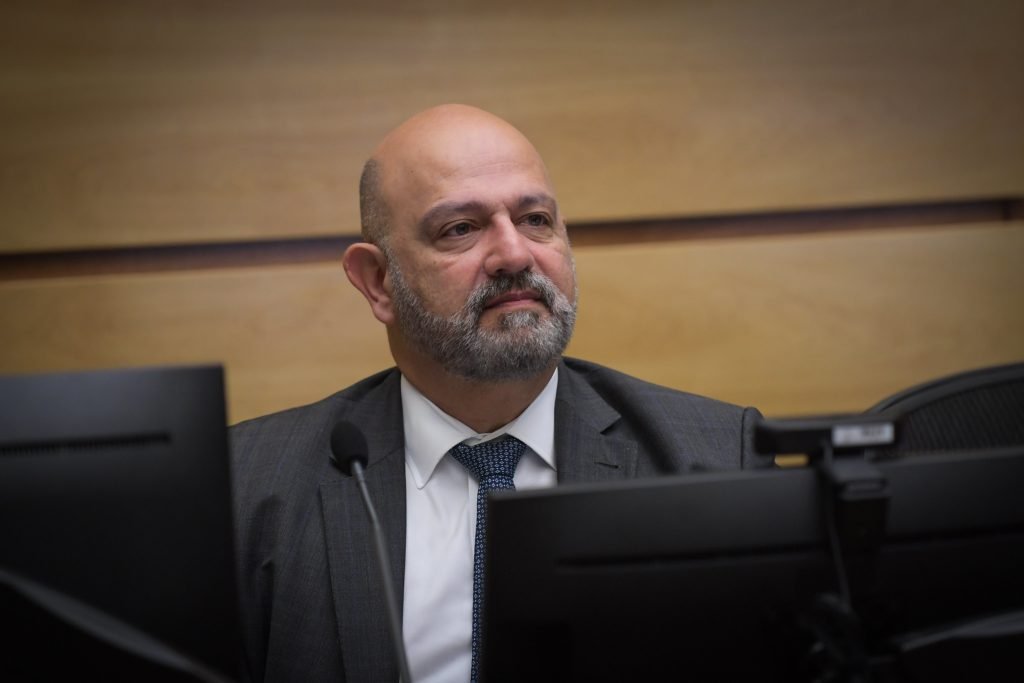 STJ nega extensão da carência do Fies para médico residente que já iniciou amortização