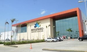 Justiça condena shopping por barrar funcionário vítima de racismo