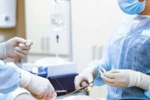 STJ: Médico não pode ser isentado de culpa por cirurgia estética com resultado insatisfatório