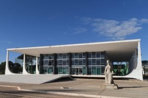 Brasil gasta quatro vezes a média internacional com tribunais, aponta Tesouro Nacional