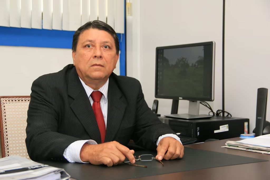 Procurador do TCE-AM é condenado a devolver R$ 4,5 milhões recebidos indevidamente
